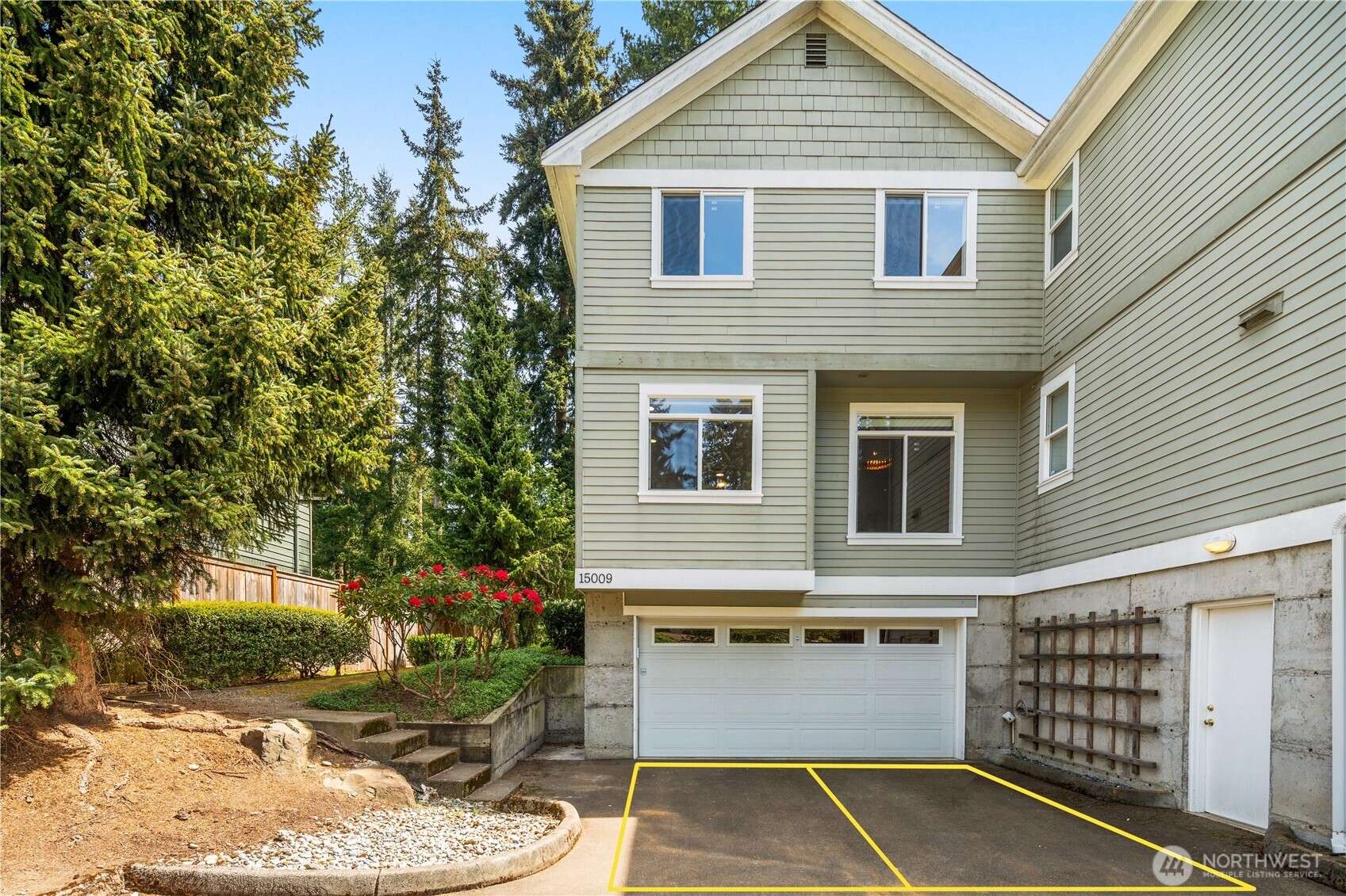 15009 Westminster Way N, Seattle, WA 98133