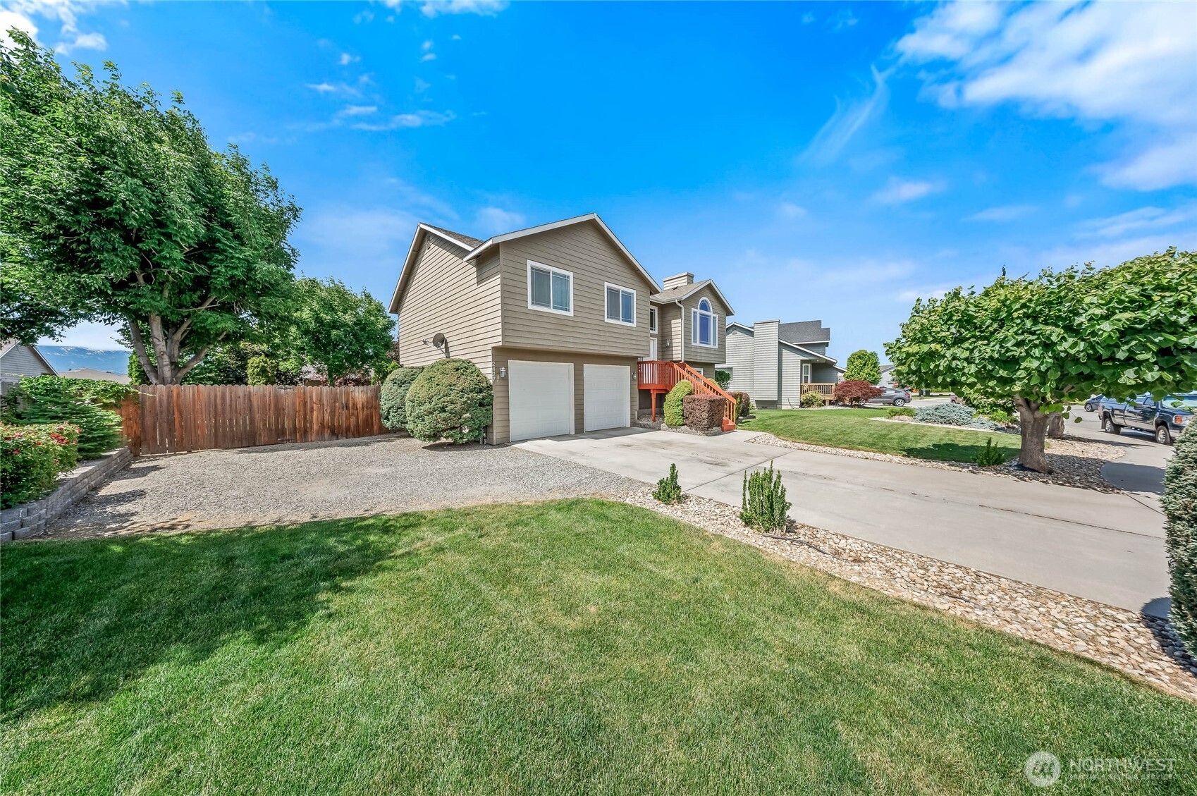 2427 Bellanca Ct , East Wenatchee, WA 98802