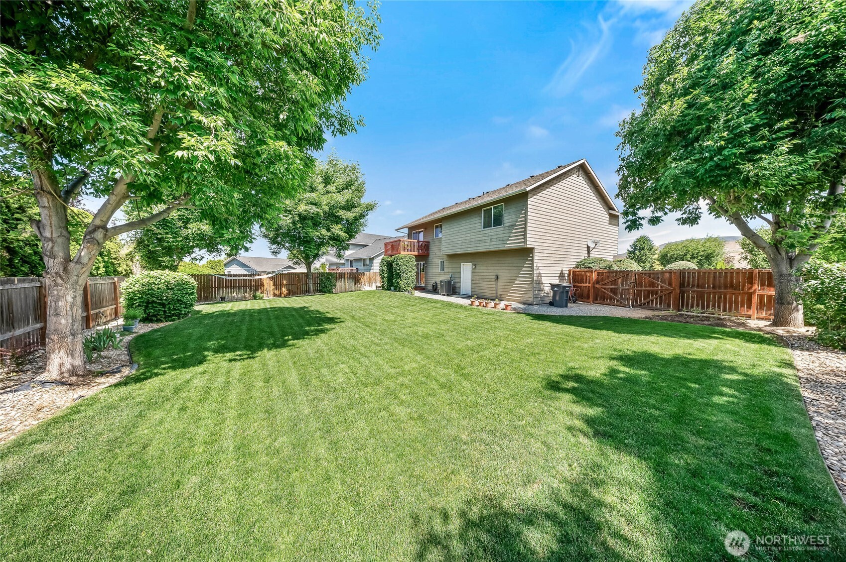 2427 Bellanca Ct , East Wenatchee, WA 98802