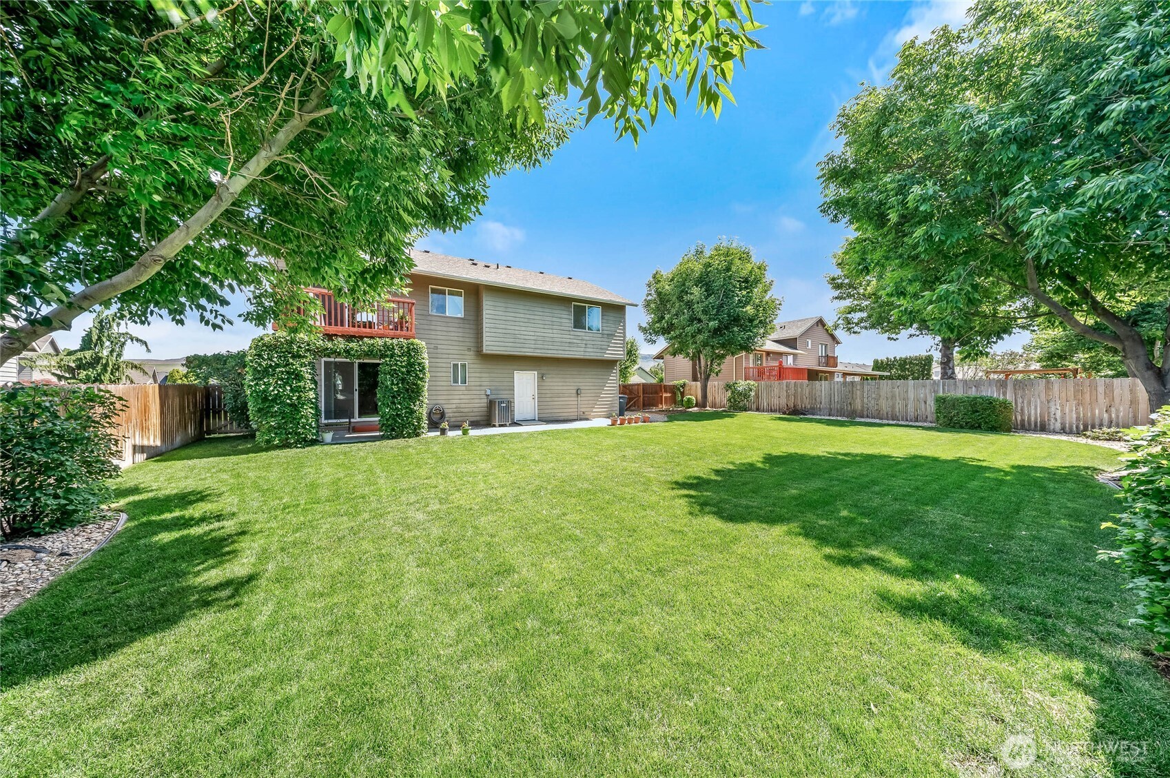 2427 Bellanca Ct , East Wenatchee, WA 98802