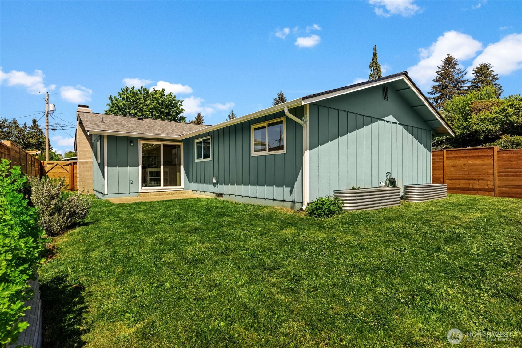 1756 S 42nd Street , Tacoma, WA 98418