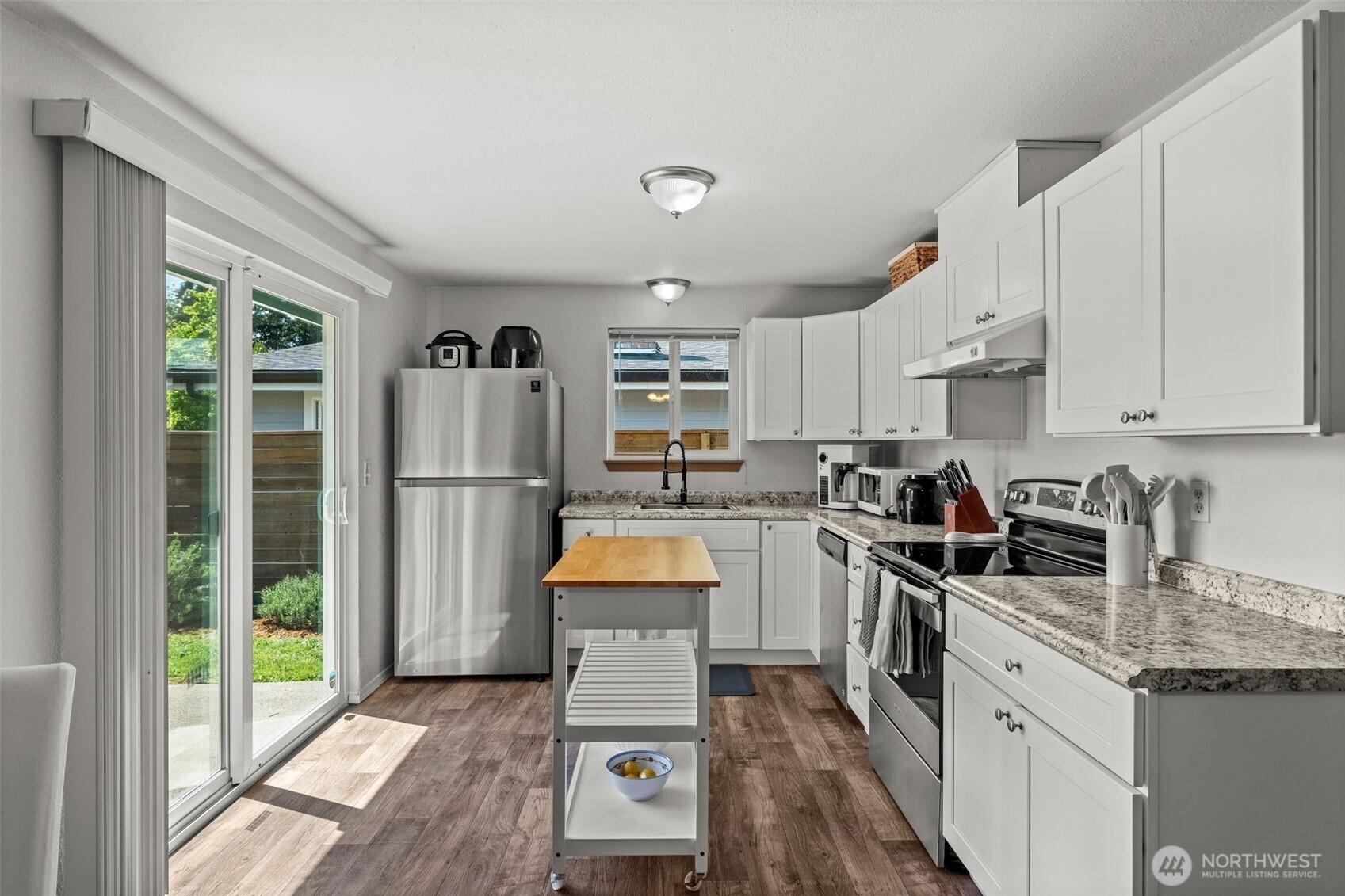 1756 S 42nd Street , Tacoma, WA 98418