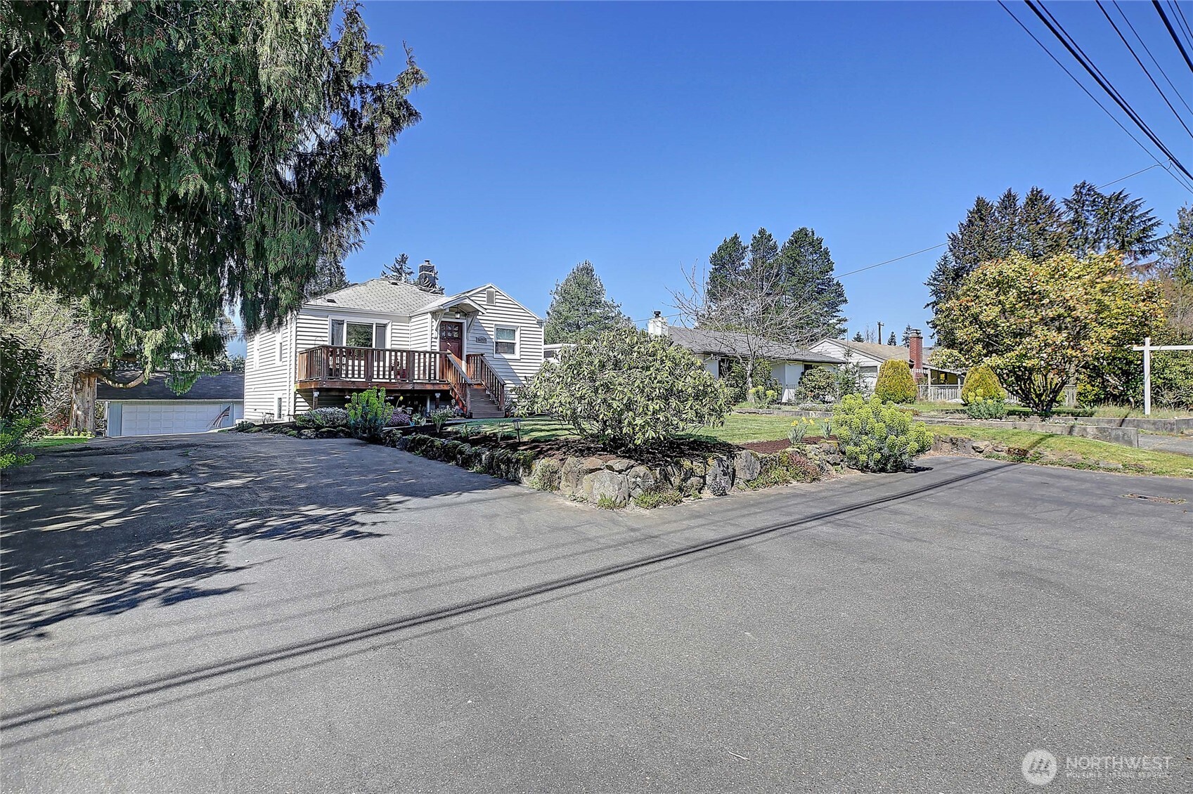 14555 8th Avenue NE, Shoreline, WA 98155