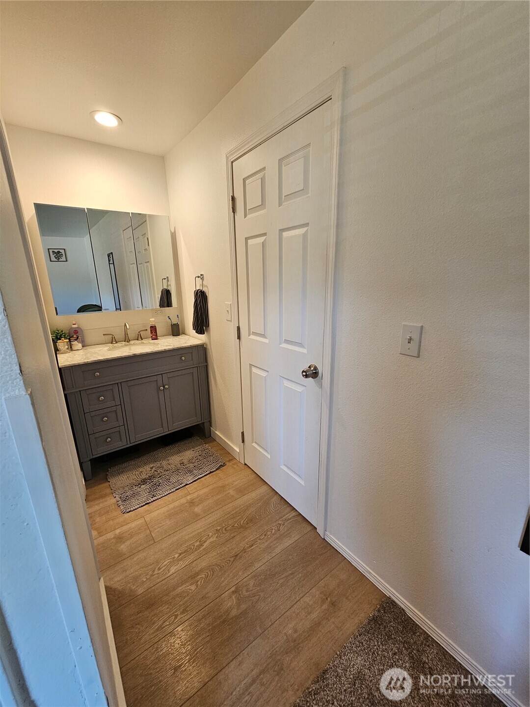 315 Juniper Street , Oroville, WA 98844