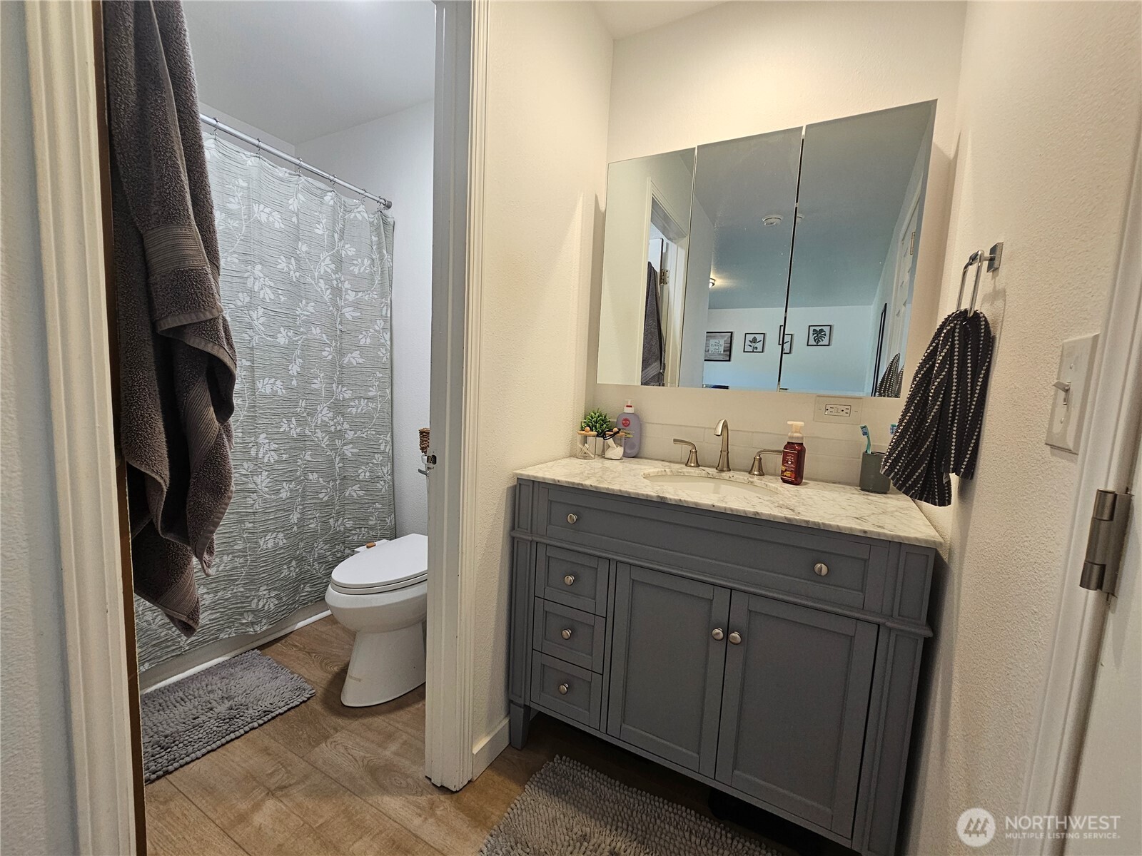 315 Juniper Street , Oroville, WA 98844