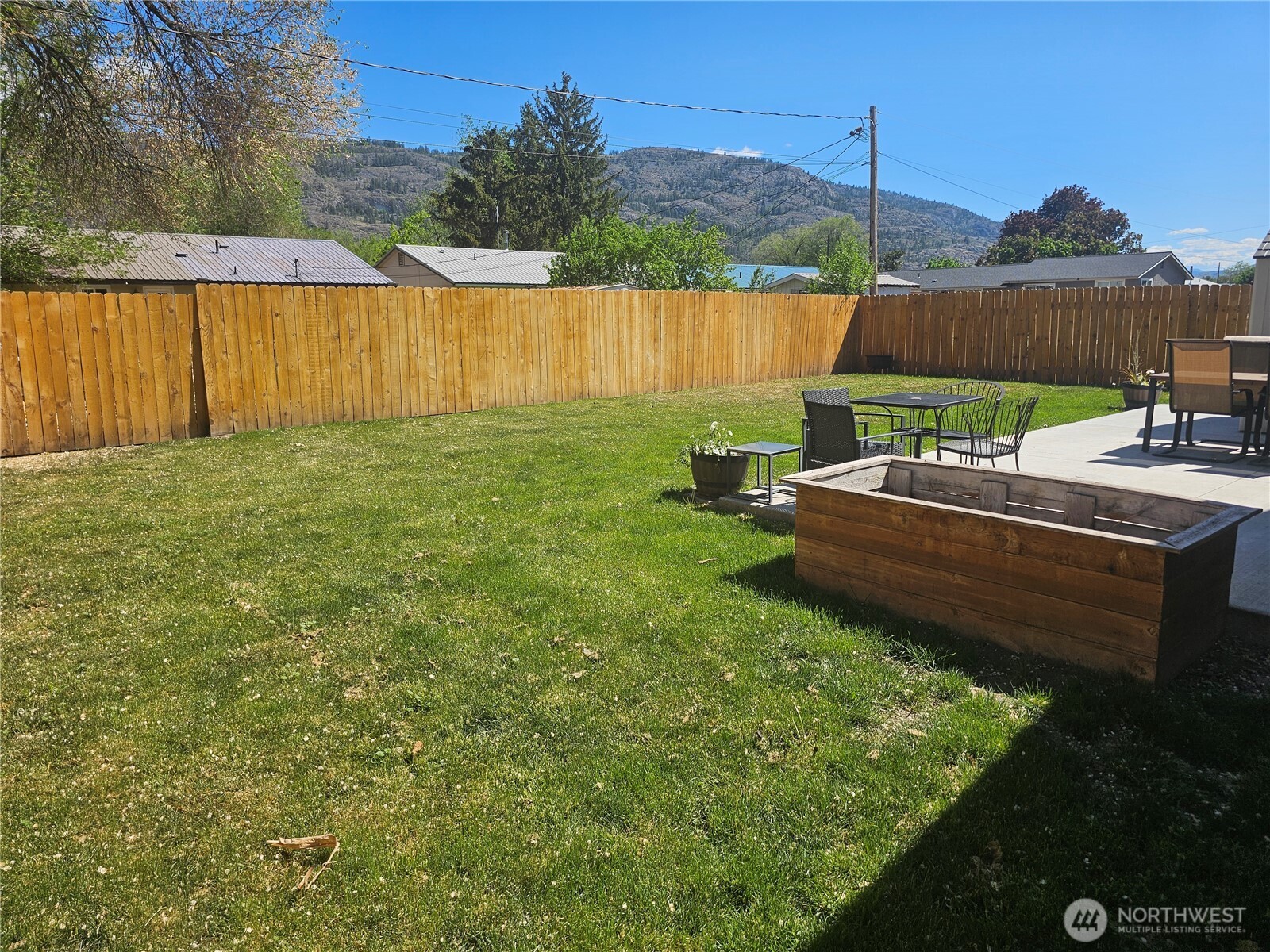 315 Juniper Street , Oroville, WA 98844