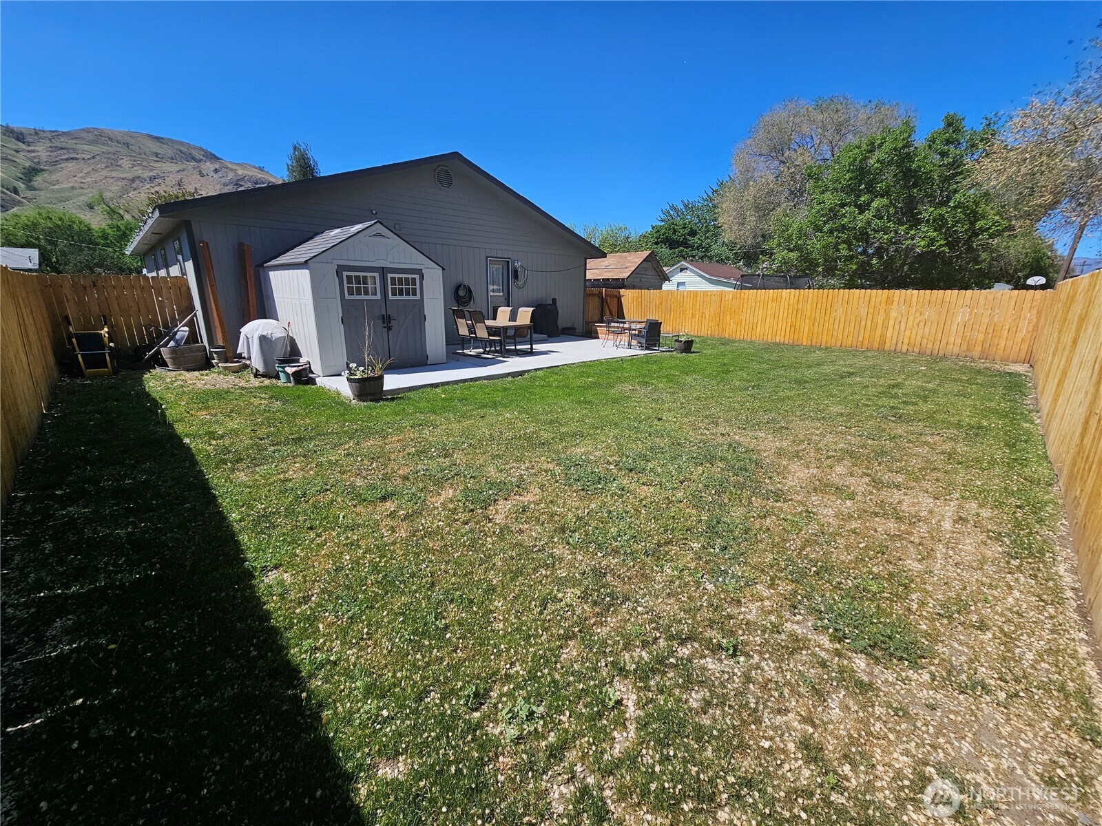 315 Juniper Street , Oroville, WA 98844