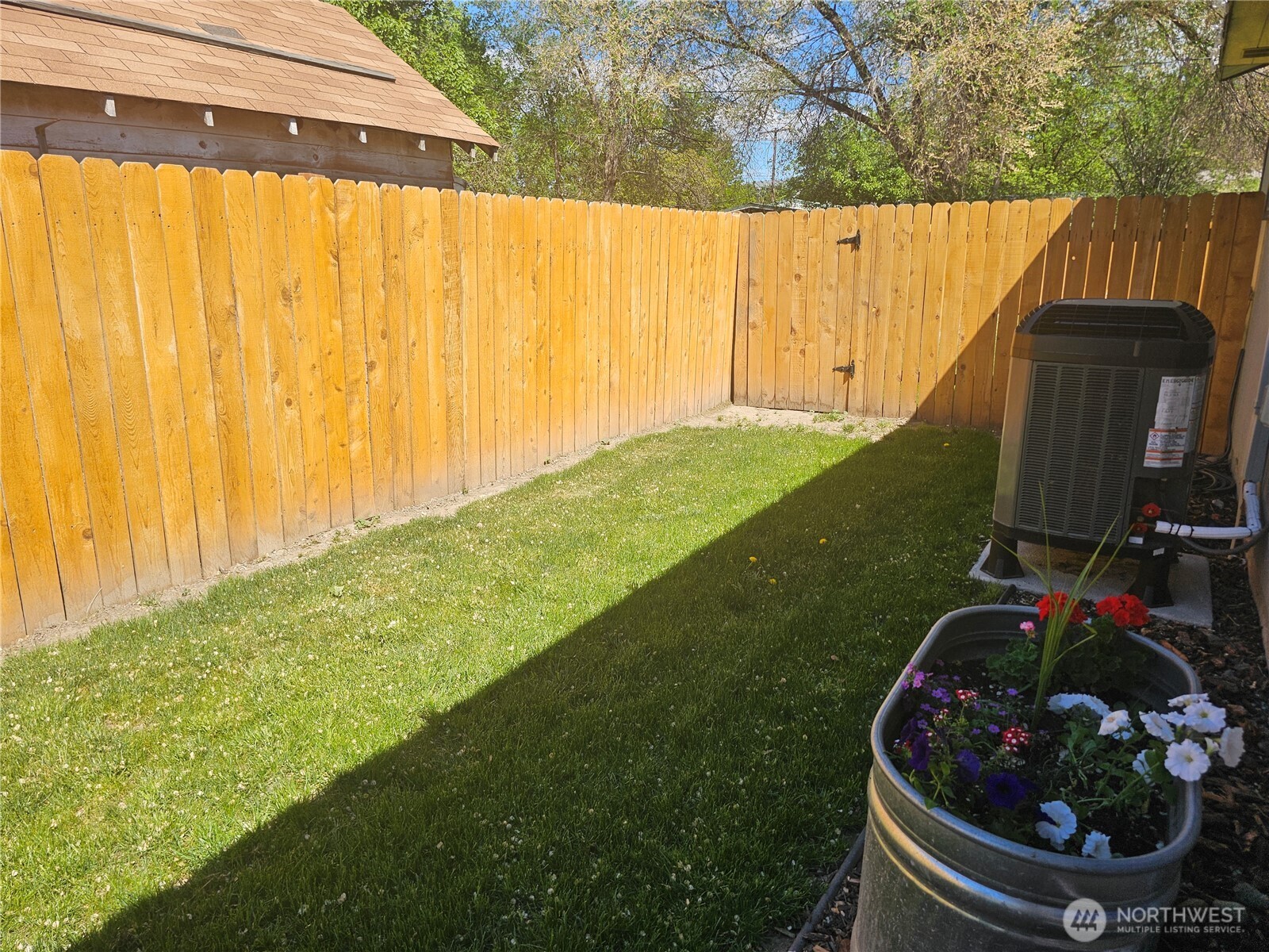 315 Juniper Street , Oroville, WA 98844