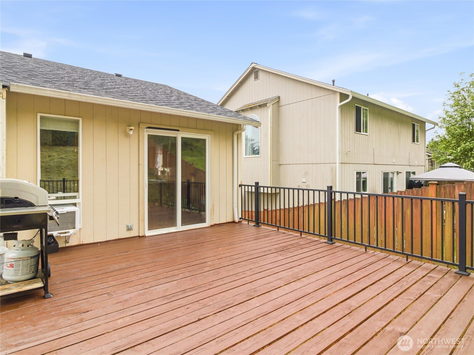 14618 69th Avenue Ct E, Puyallup, WA 98375