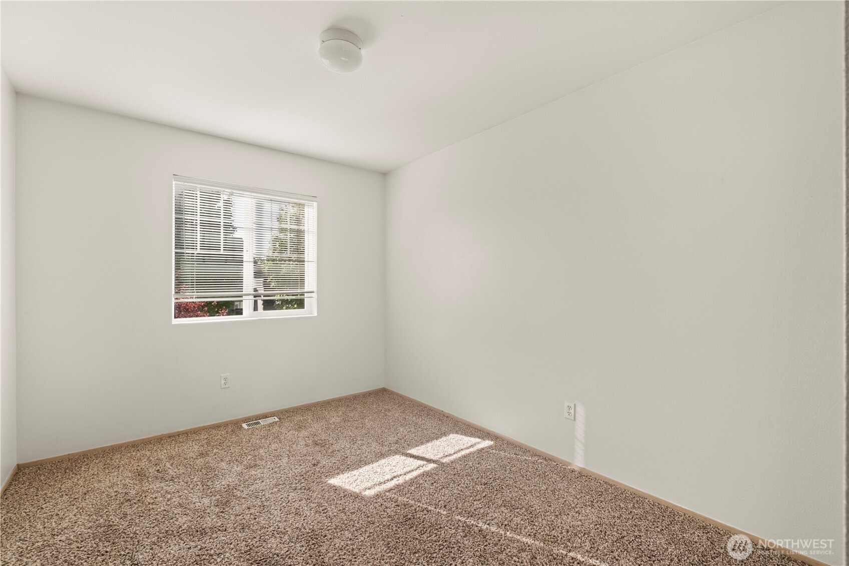 3159 Walker Road , Dupont, WA 98327