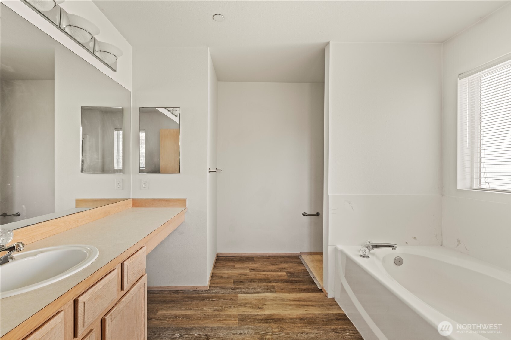 3159 Walker Road , Dupont, WA 98327