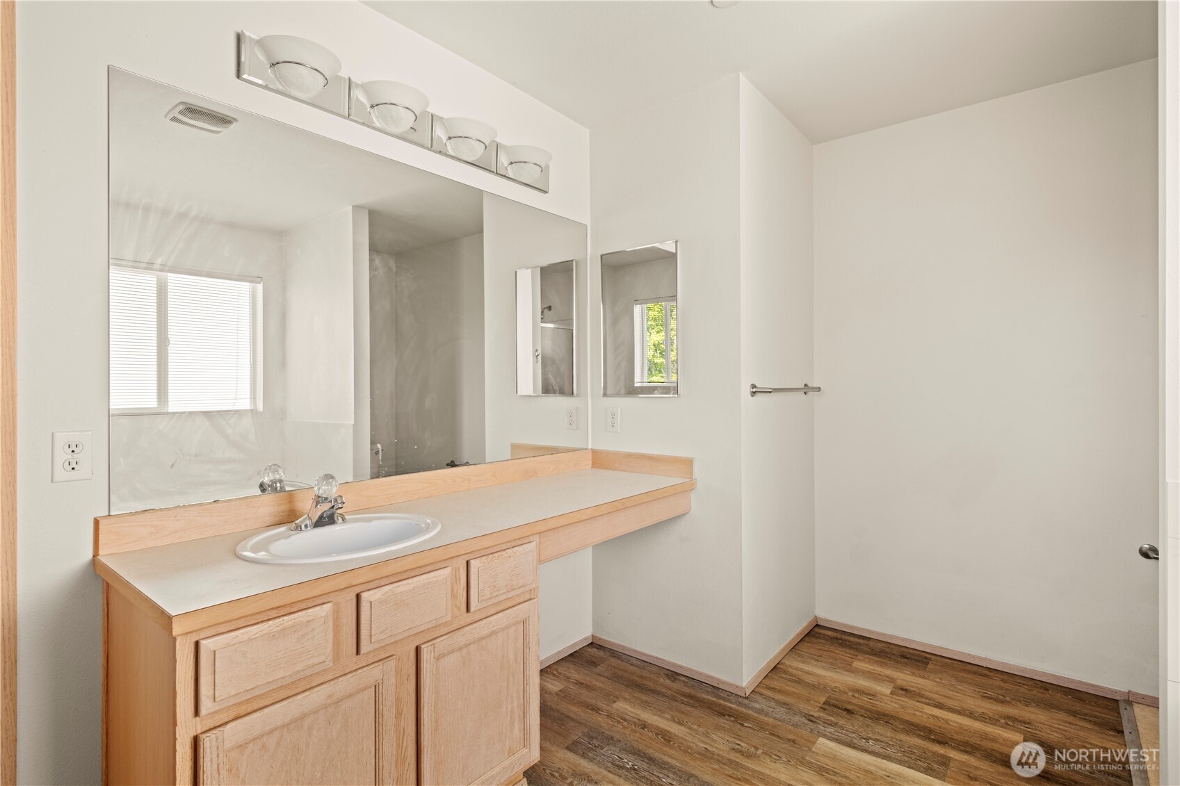 3159 Walker Road , Dupont, WA 98327