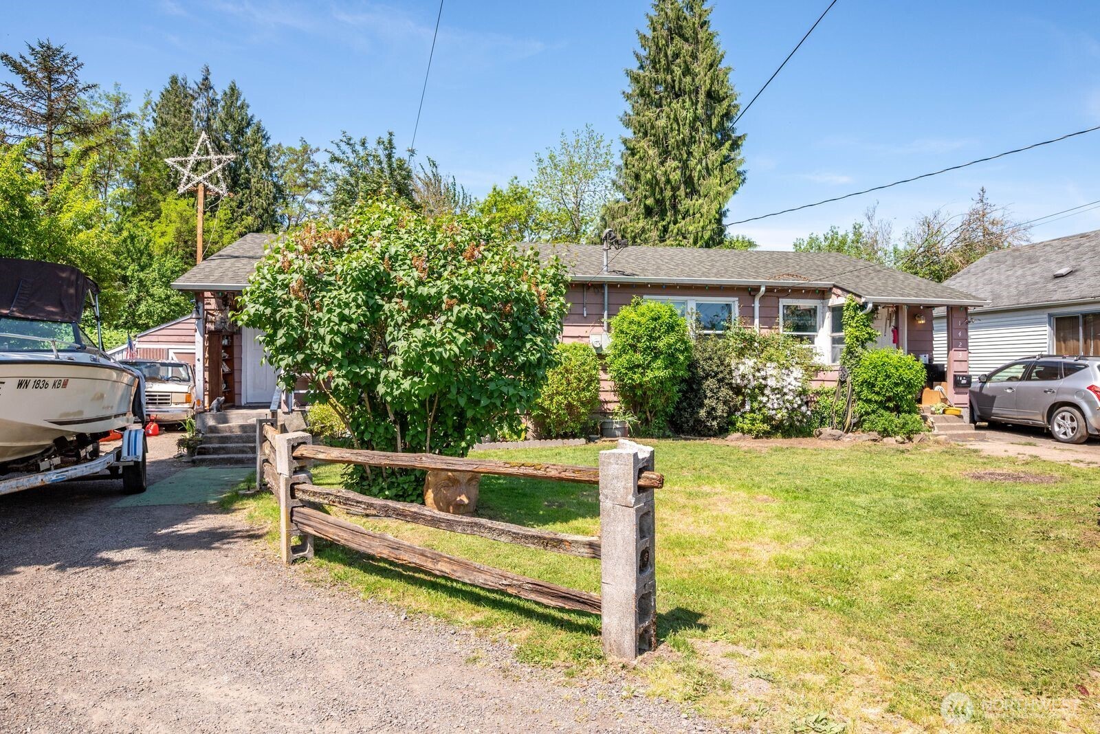 1423 S 7th Avenue , Kelso, WA 98626