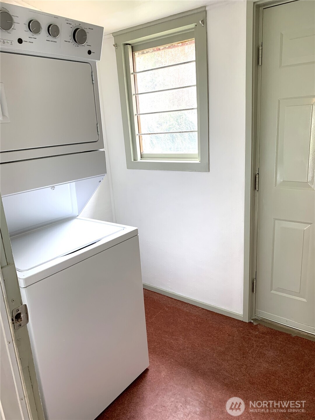1423 S 7th Avenue , Kelso, WA 98626