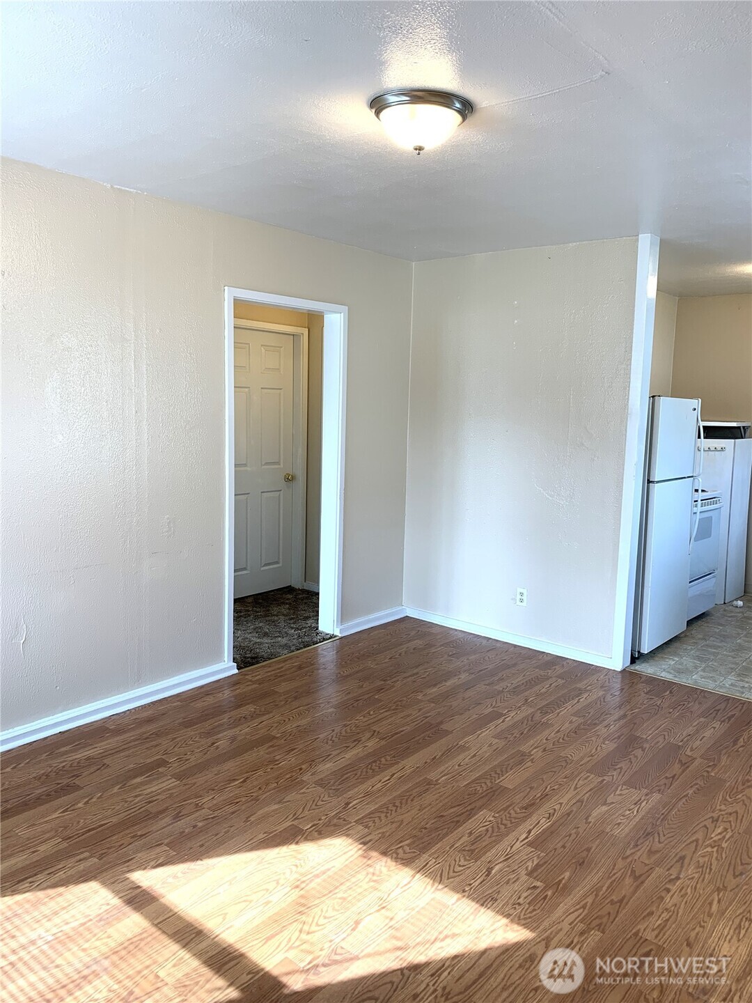 1423 S 7th Avenue , Kelso, WA 98626