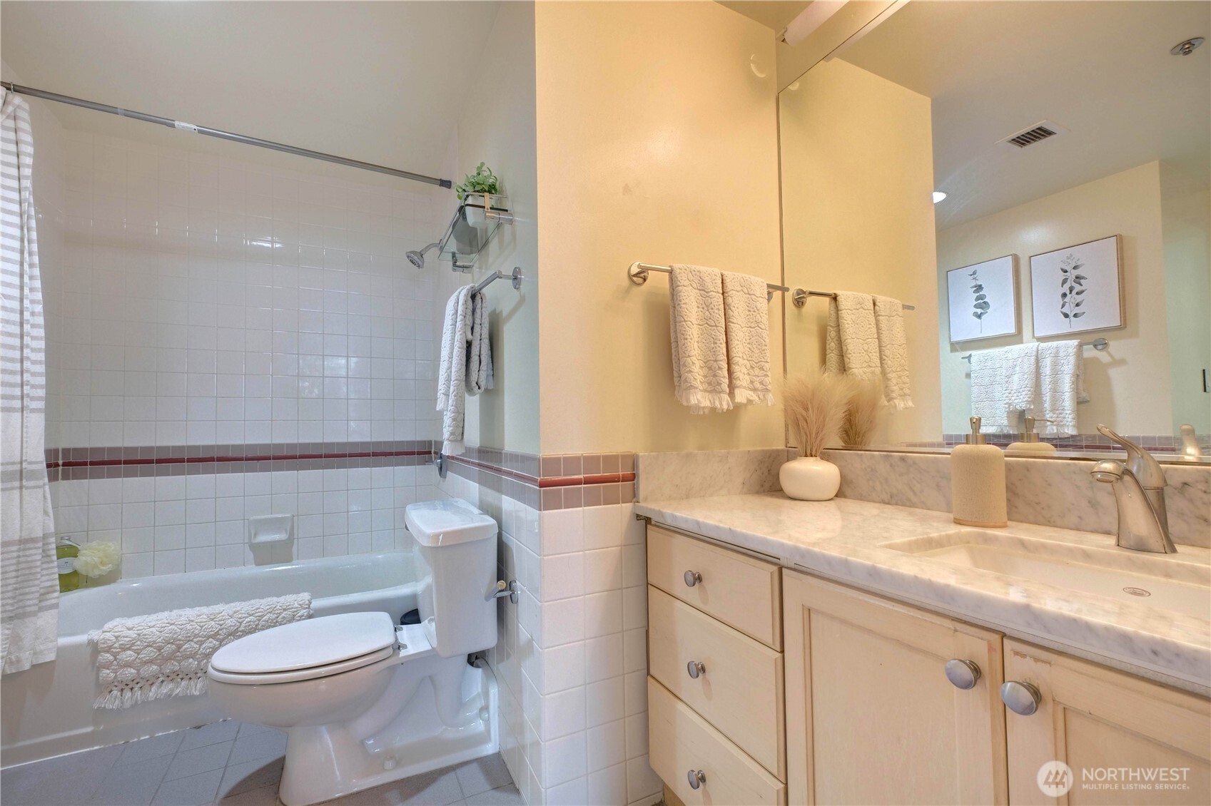 2600 2nd Avenue #1808, Seattle, WA 98121