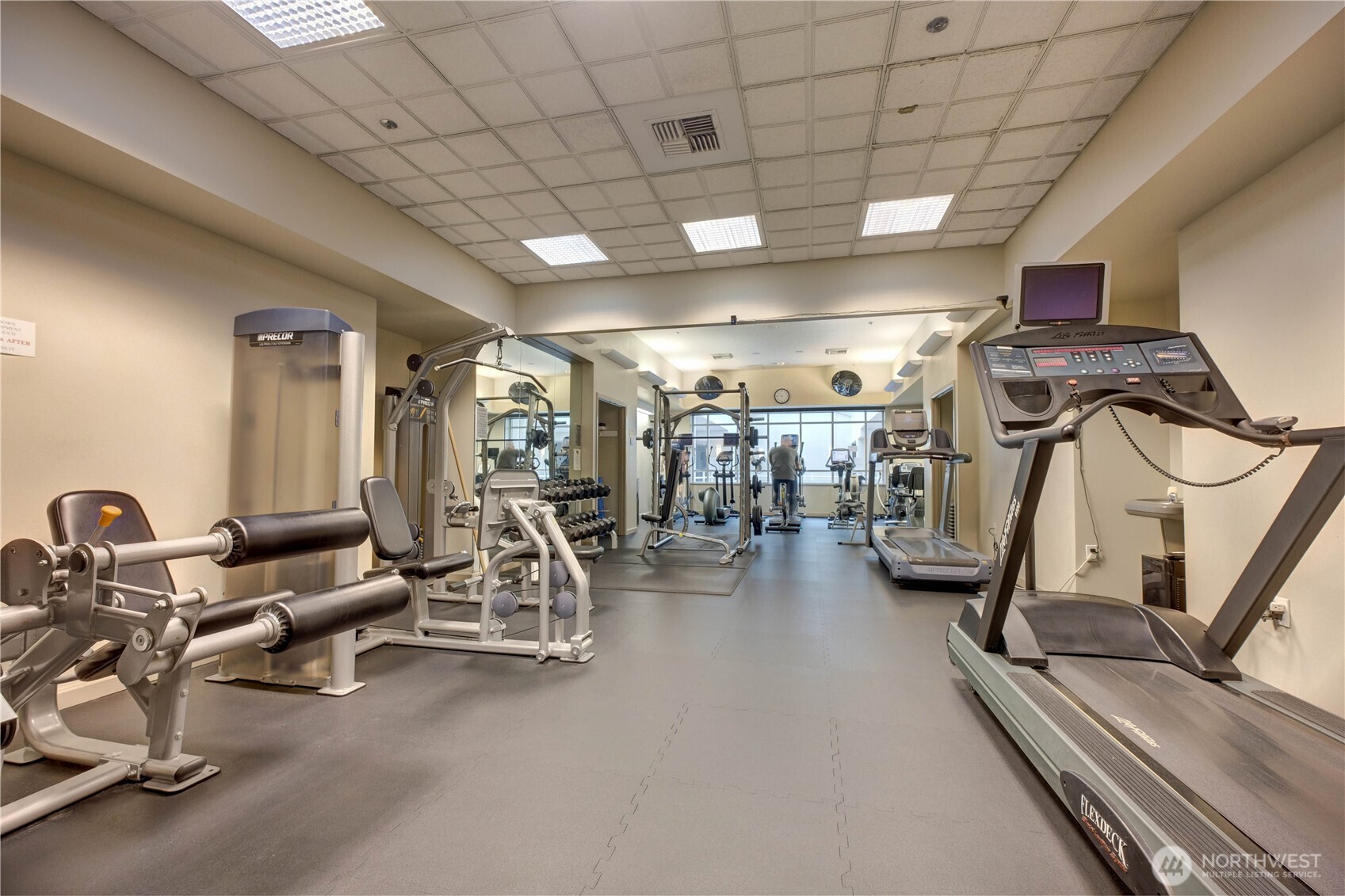 2600 2nd Avenue #1808, Seattle, WA 98121