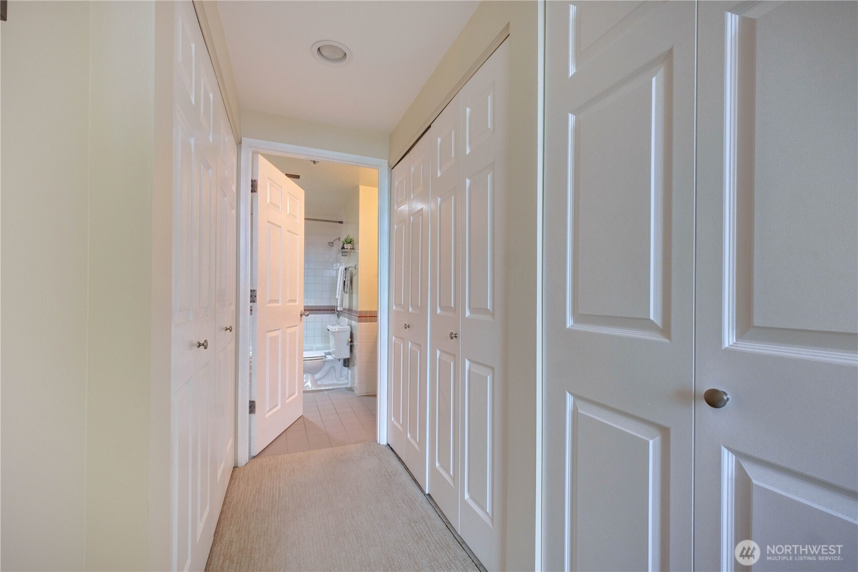 2600 2nd Avenue #1808, Seattle, WA 98121