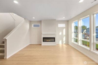 14521 205th Avenue E #915, Bonney Lake, WA 98391 - Photo 2