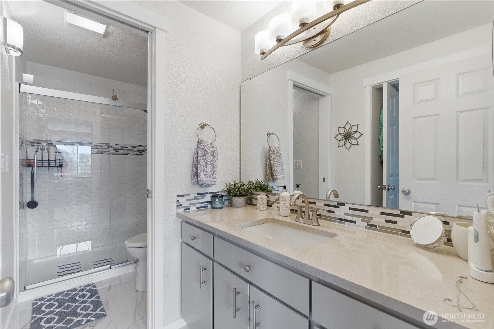 3131 Sahali Drive , Bremerton, WA 98310