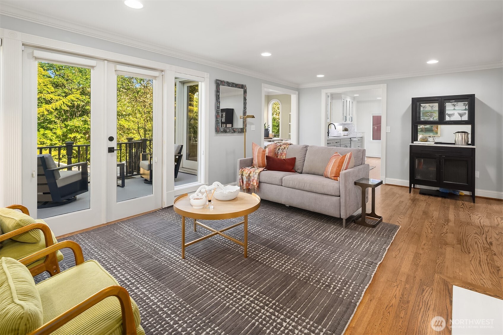2702 4th Avenue W, Seattle, WA 98119