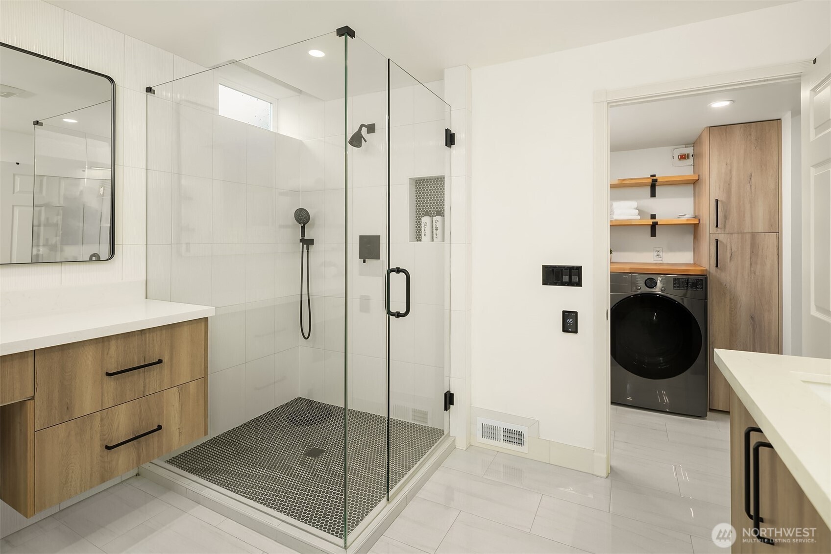 2702 4th Avenue W, Seattle, WA 98119