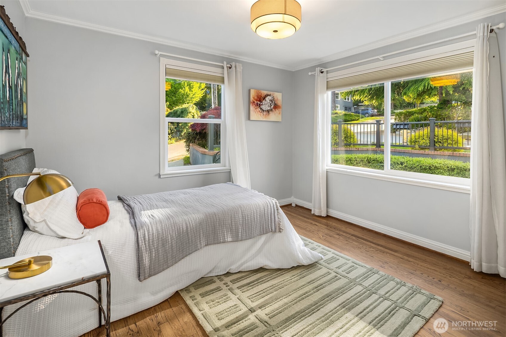 2702 4th Avenue W, Seattle, WA 98119