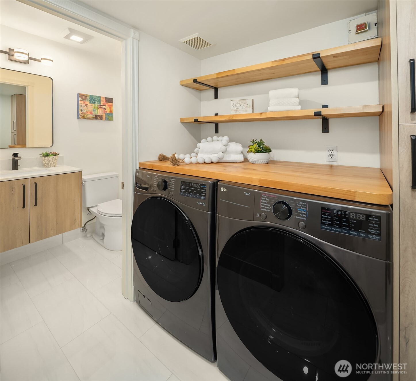 2702 4th Avenue W, Seattle, WA 98119