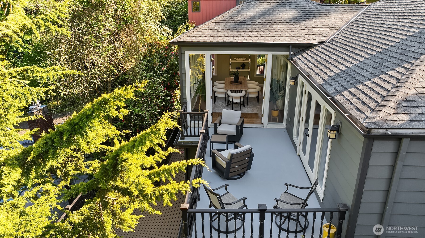 2702 4th Avenue W, Seattle, WA 98119
