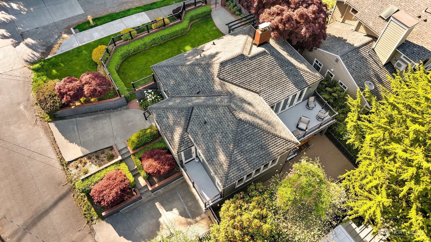 2702 4th Avenue W, Seattle, WA 98119