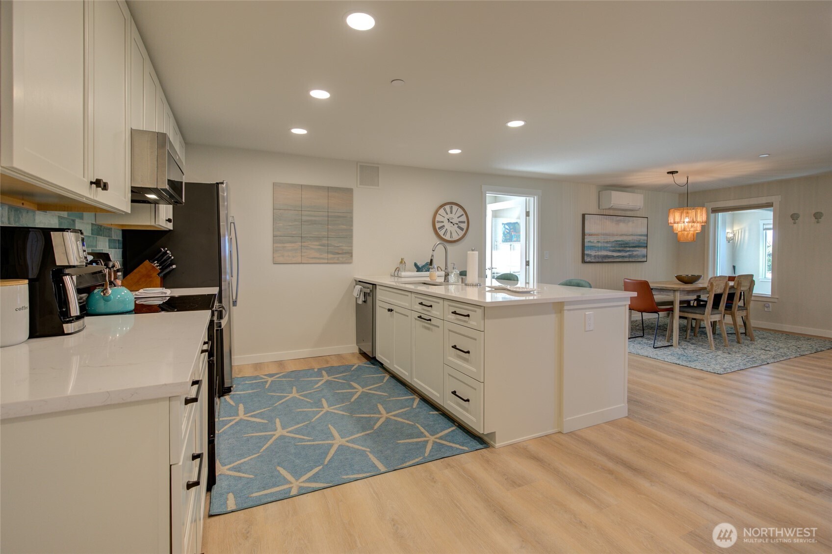 1042 Point Brown Avenue SE #A & B, Ocean Shores, WA 98569
