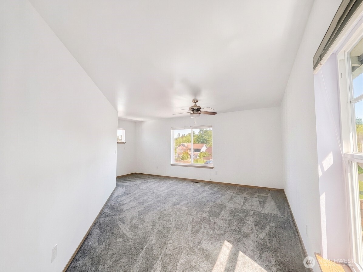 3813 E Q Street , Tacoma, WA 98404