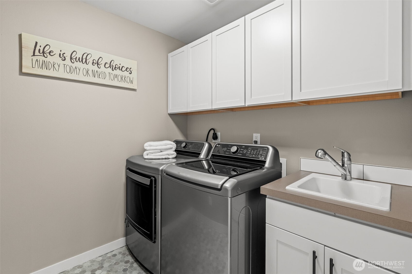 23240 46th Avenue E, Spanaway, WA 98387