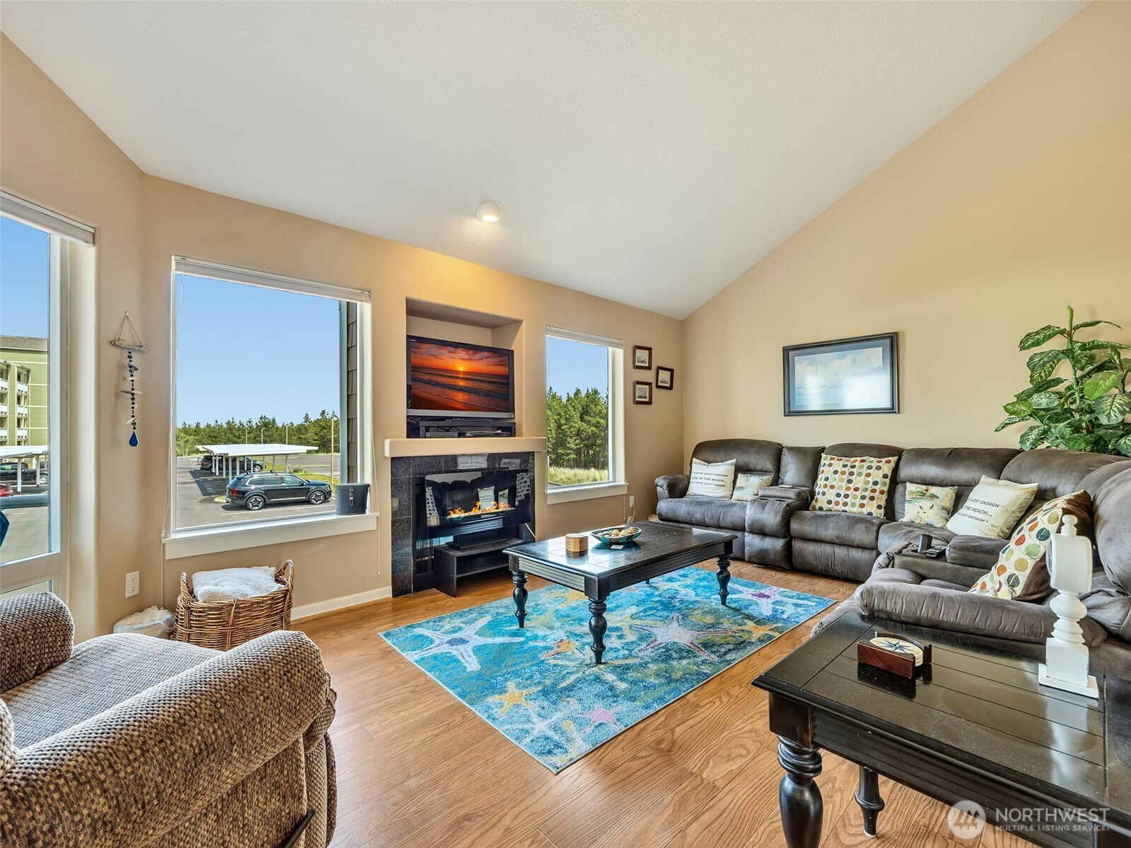 316 7th Street SW #13, Long Beach, WA 98631