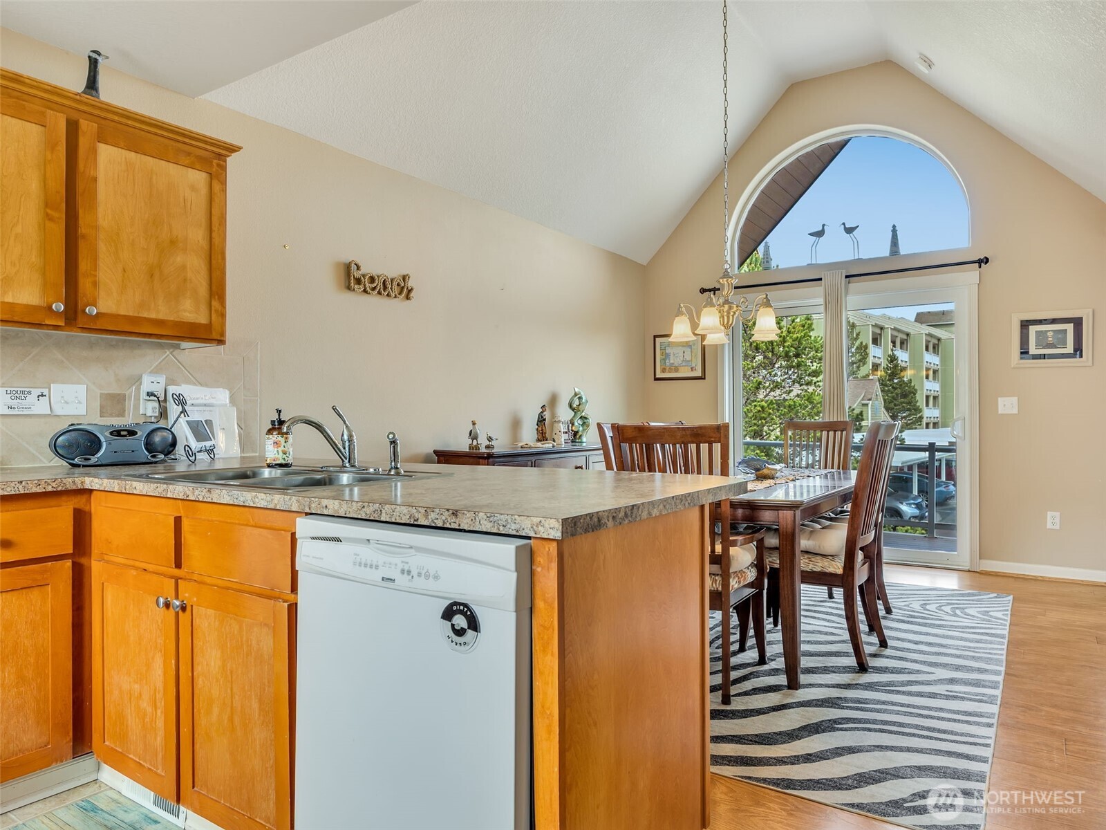 316 7th Street SW #13, Long Beach, WA 98631