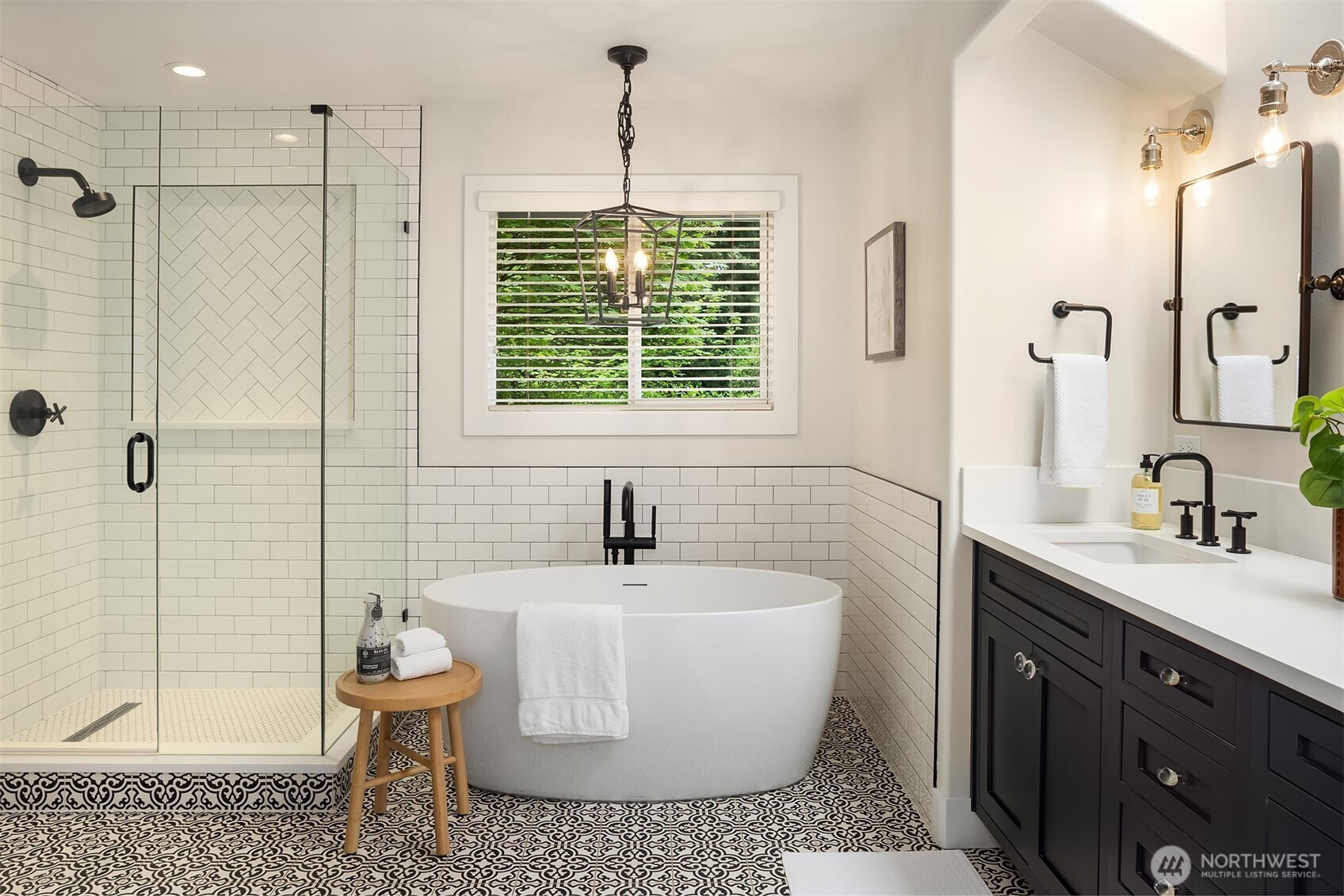 21533 NE 143rd Place , Woodinville, WA 98077