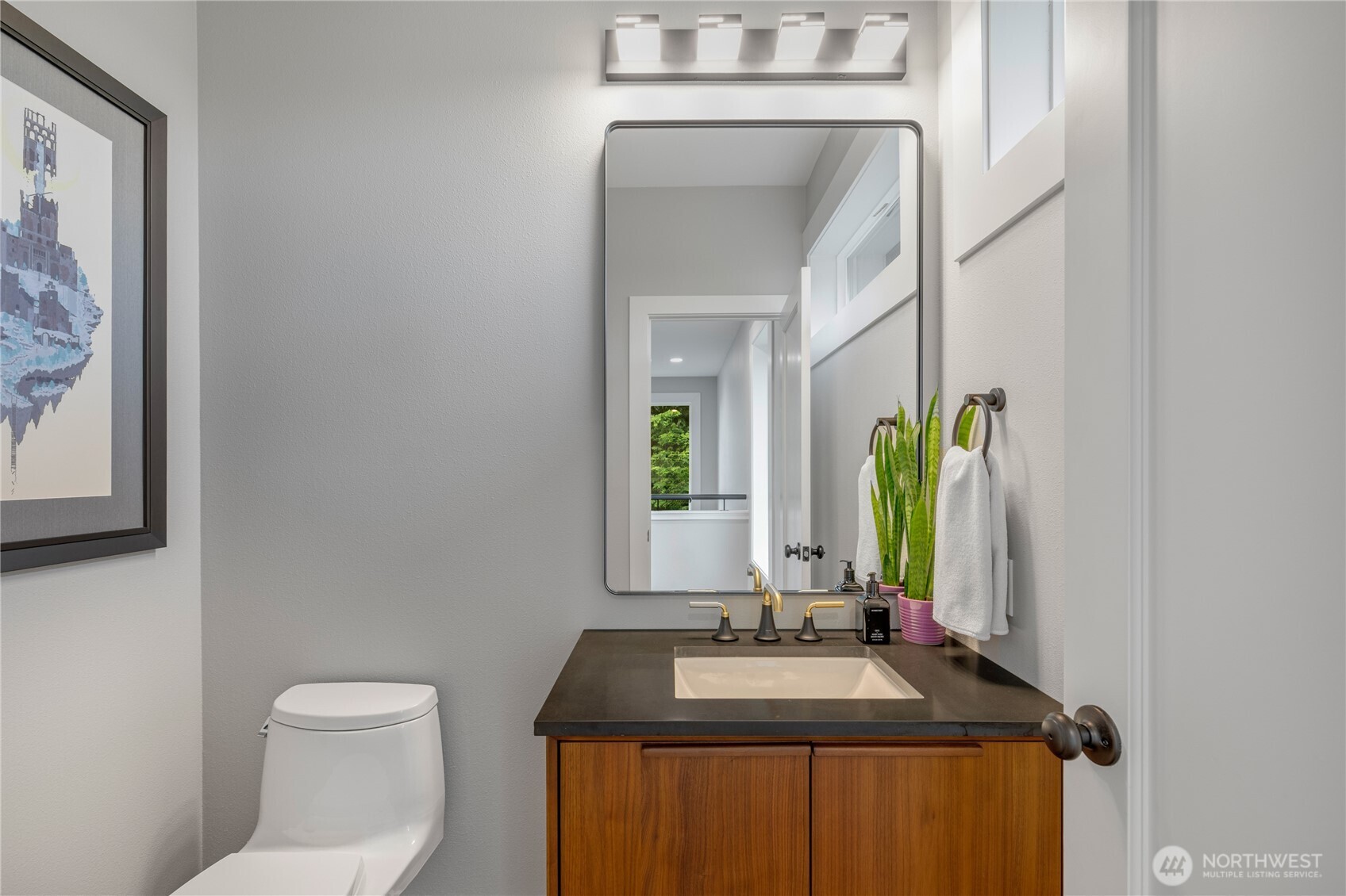 1803 Bigelow Avenue N, Seattle, WA 98109