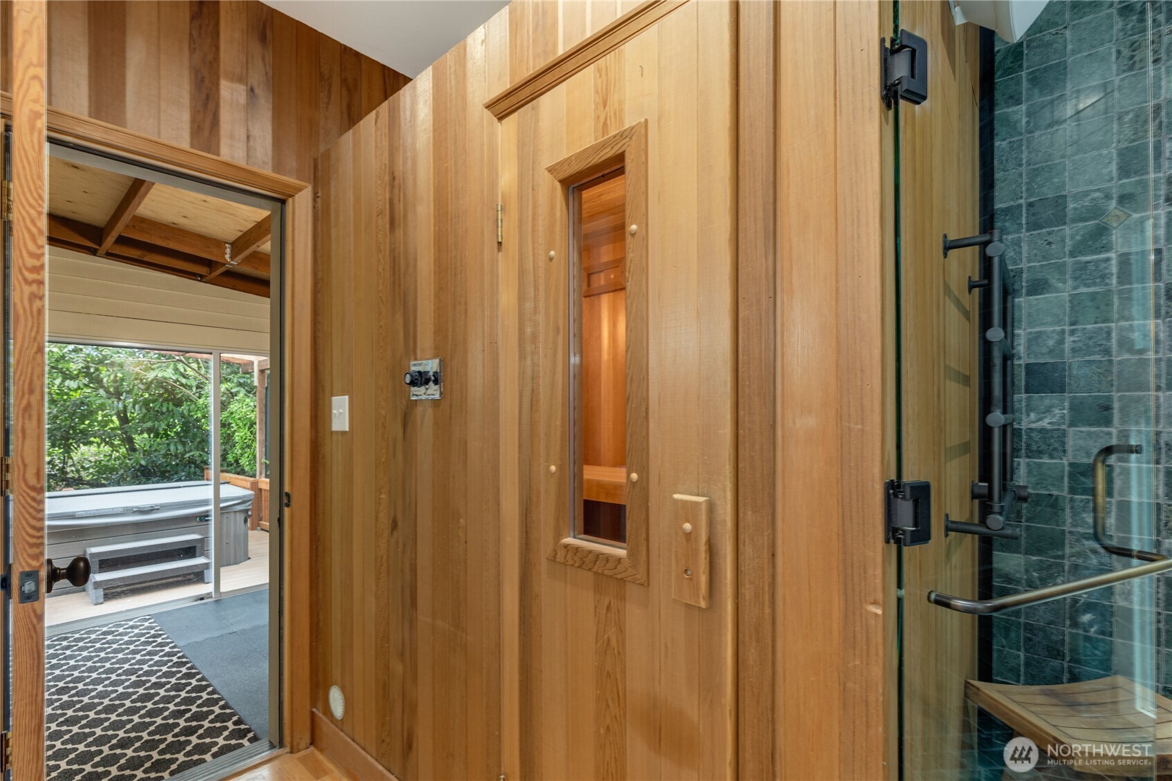 1803 Bigelow Avenue N, Seattle, WA 98109