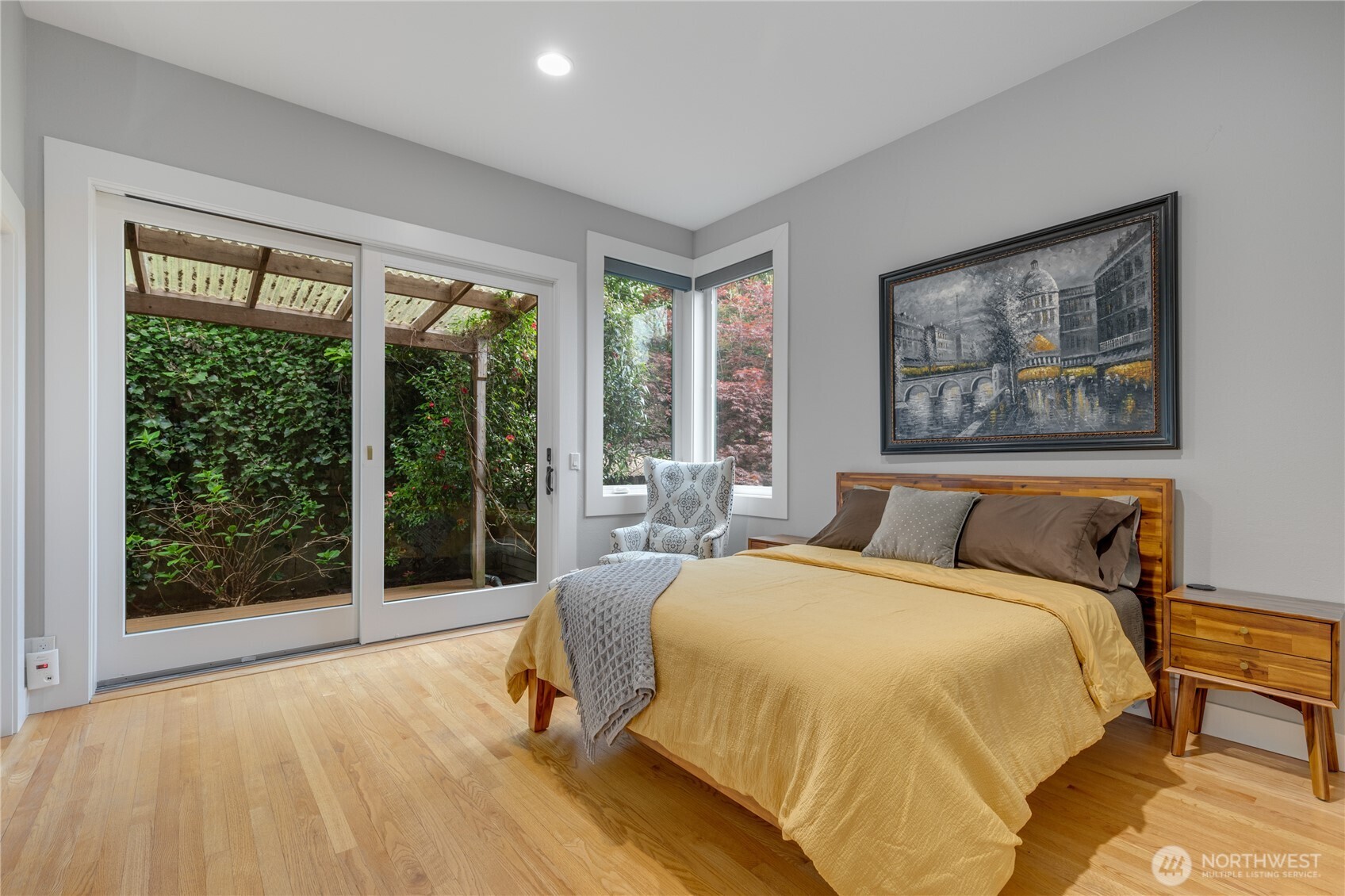 1803 Bigelow Avenue N, Seattle, WA 98109