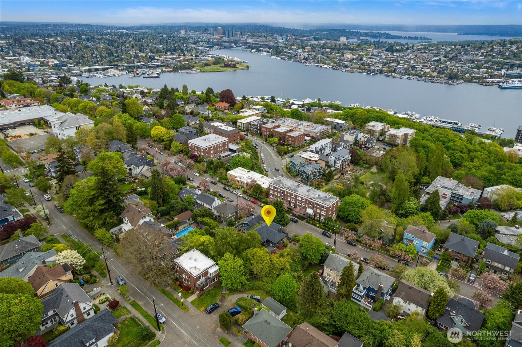 1803 Bigelow Avenue N, Seattle, WA 98109