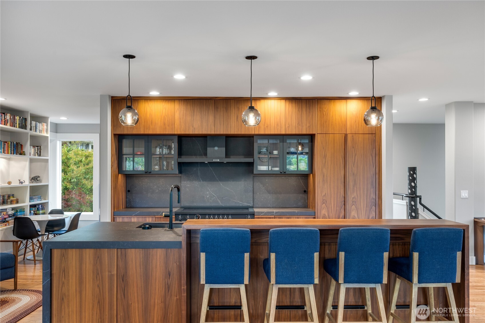 1803 Bigelow Avenue N, Seattle, WA 98109