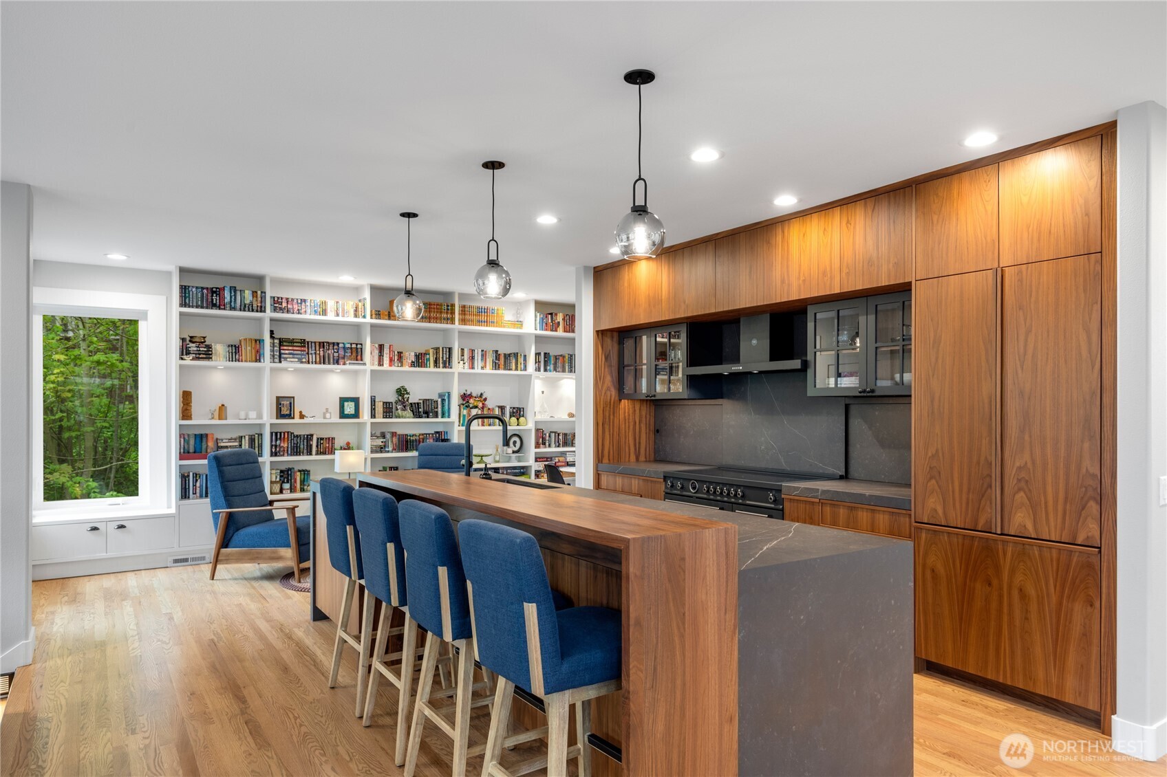 1803 Bigelow Avenue N, Seattle, WA 98109