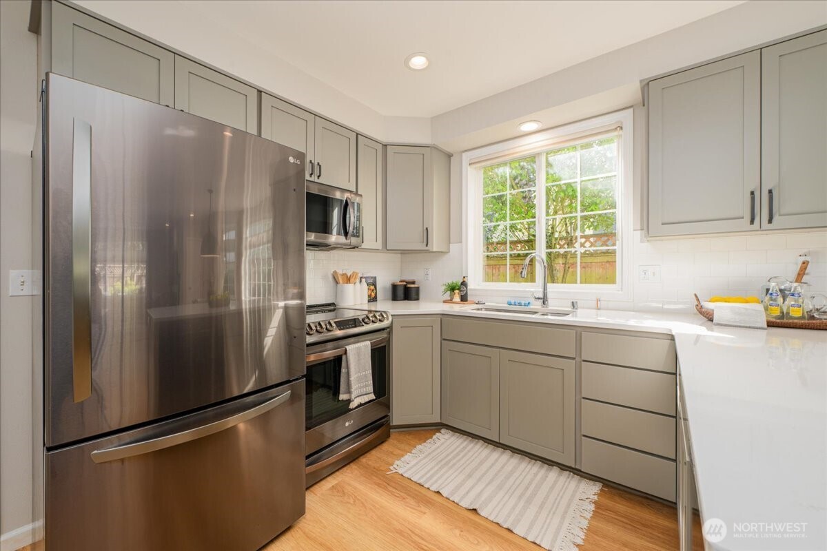 2649 NW 64th Street , Seattle, WA 98107