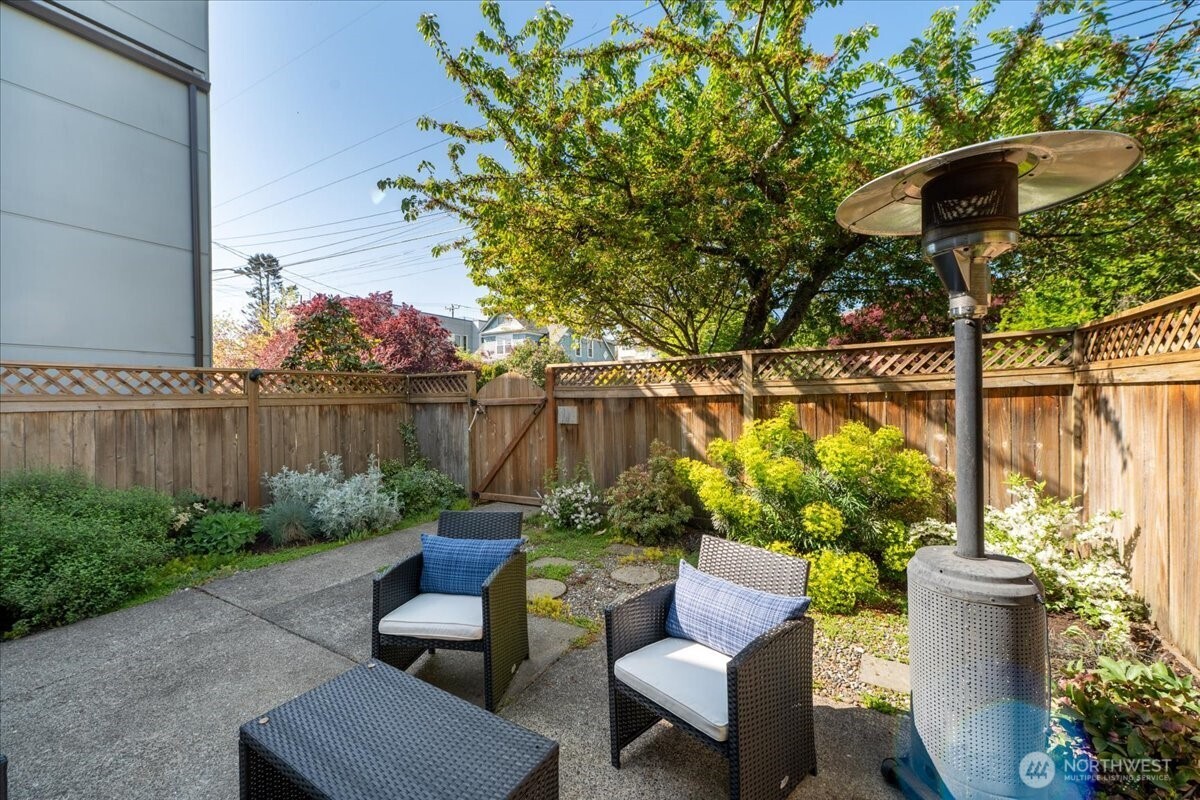 2649 NW 64th Street , Seattle, WA 98107