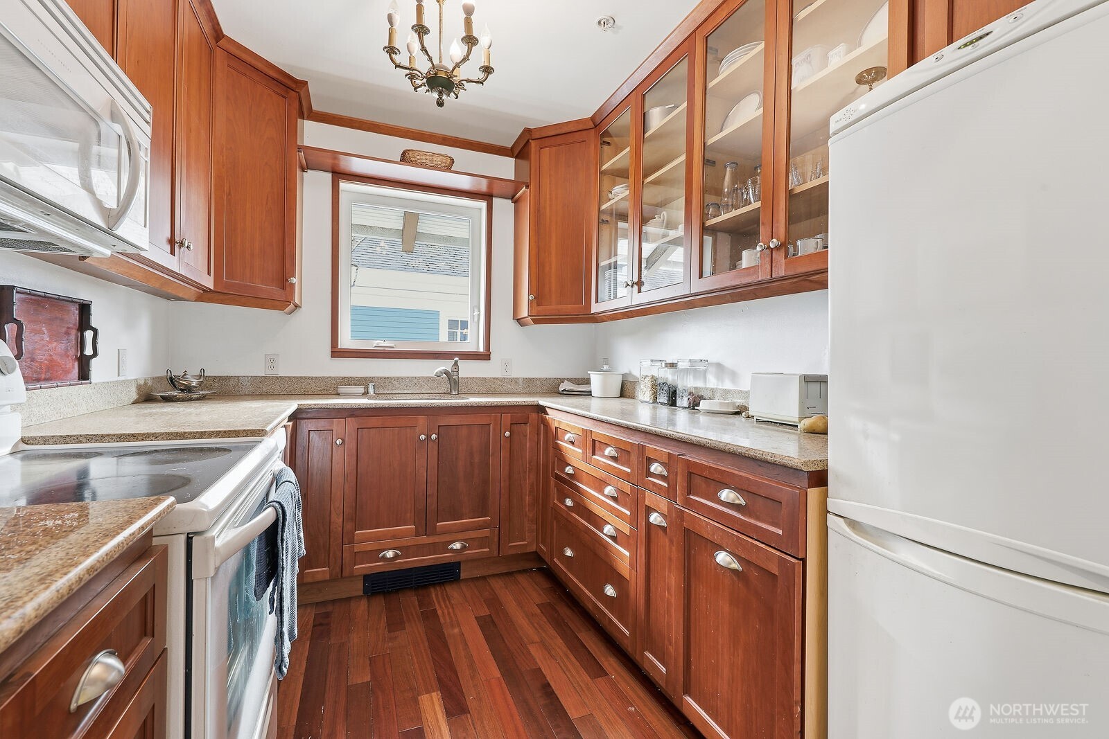 211 14th Avenue E, Seattle, WA 98112