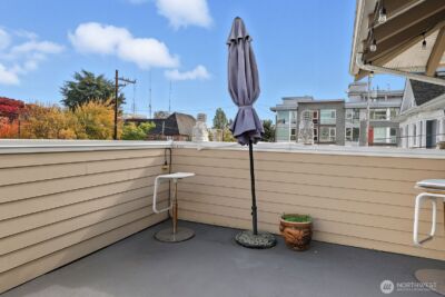 211 14th Avenue E, Seattle, WA 98112 - Photo 21