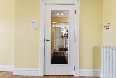 211 14th Avenue E, Seattle, WA 98112 - Photo 4