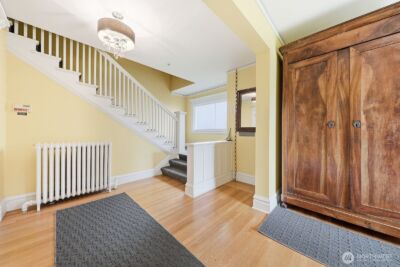 211 14th Avenue E, Seattle, WA 98112 - Photo 5