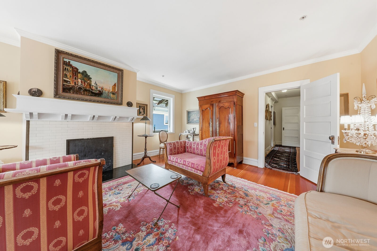 211 14th Avenue E, Seattle, WA 98112