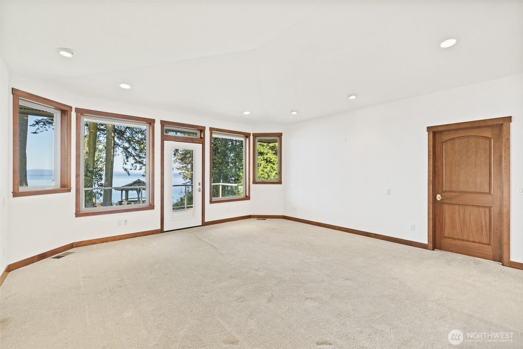 894 Freshwater Park , Port Angeles, WA 98363